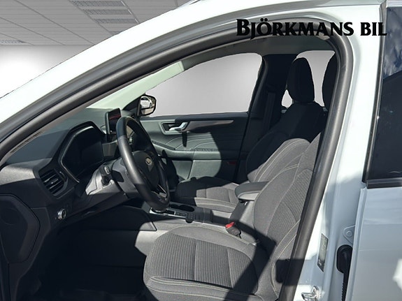 Ford Kuga 8 of 14