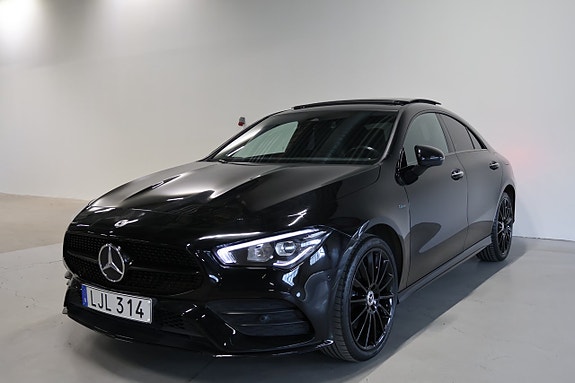 Mercedes-Benz CLA250 e 4 of 5