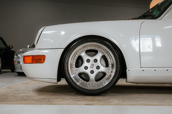 Porsche 911 Turbo 5 of 5