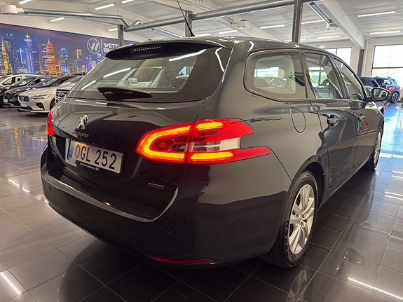 Peugeot 308 SW 5 of 5