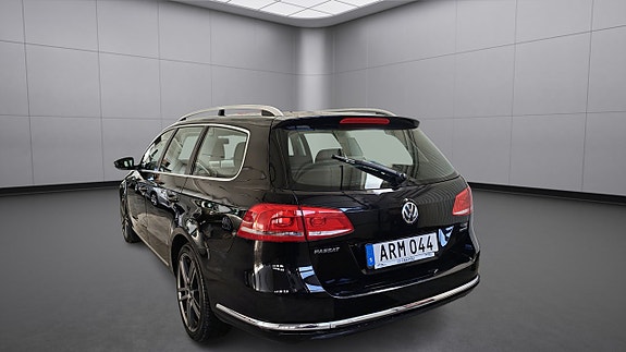 Volkswagen Passat 3 of 5