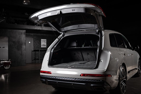 Audi Q7 24 of 30
