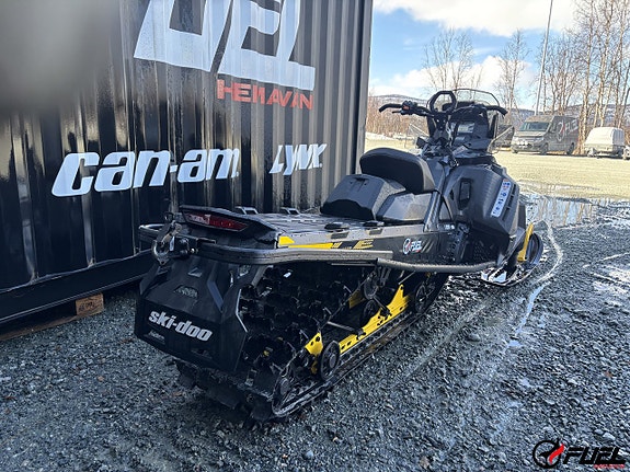 Ski-Doo Tundra LE 600 ACE 154in3900mm 1.5in 38mm Charger Electric 4.5 in. Digit 2 of 3