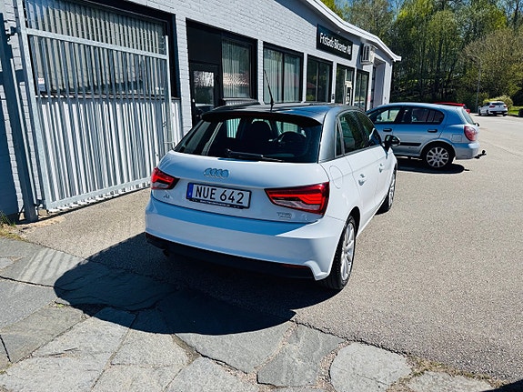 Audi A1 3 of 25