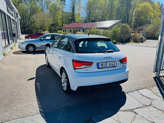 Audi A1 4 of 25