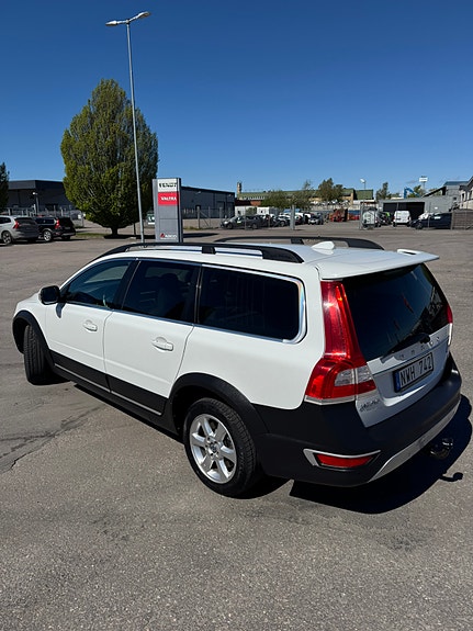 Volvo XC70 3 of 12