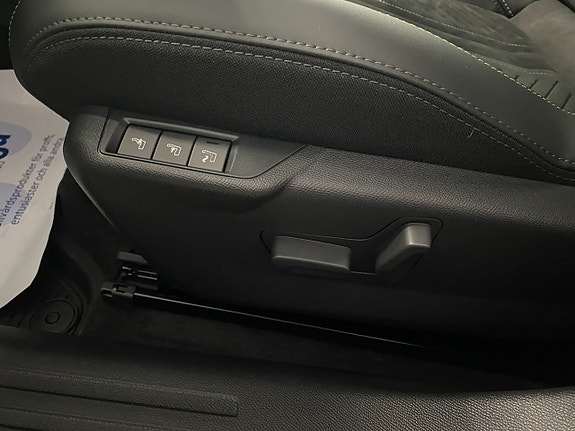 Peugeot 2008 8 of 11