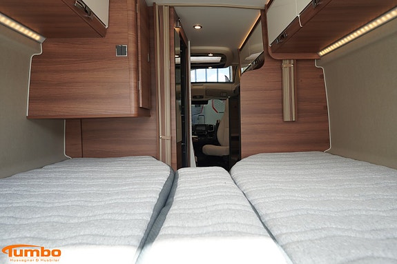 Rapido V68 Långbädd 140hk Automat 4250kg Dieselpanna 3 of 21