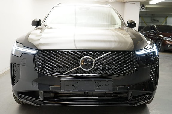 Volvo XC90 21 of 23