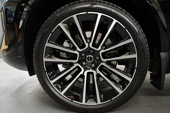 Volvo XC90 23 of 23
