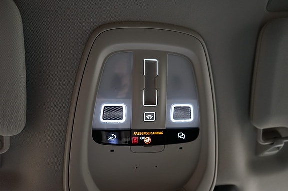 Volvo XC90 17 of 23