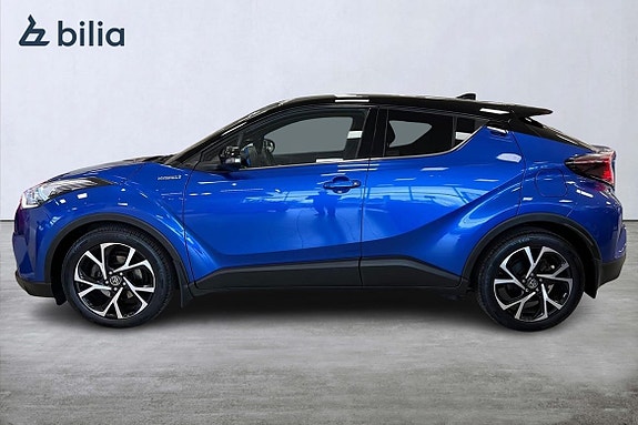 Toyota C-HR 3 of 5