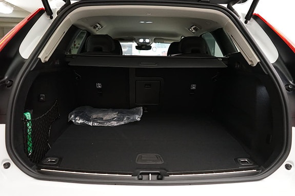 Volvo XC60 7 of 20
