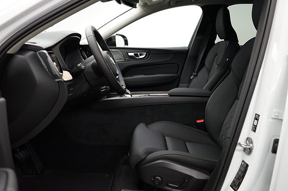 Volvo XC60 4 of 20