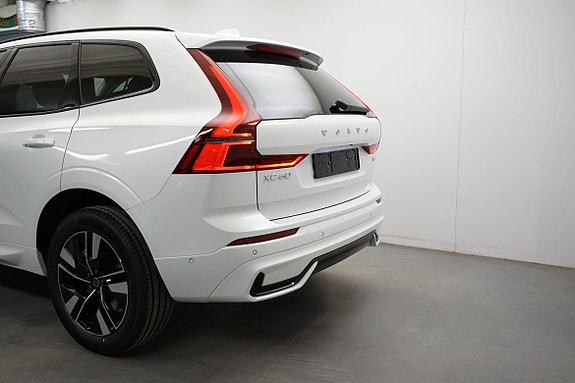 Volvo XC60 3 of 20