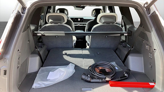 Kia EV9 10 of 13