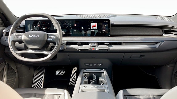 Kia EV9 4 of 5