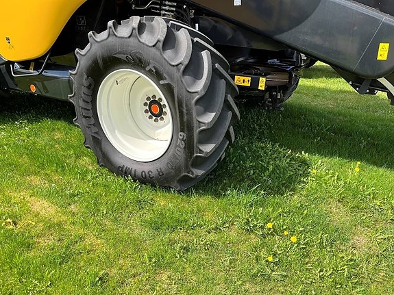 New Holland CX8.70 FS 4 of 5