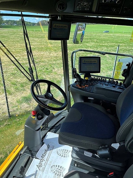 New Holland CX8.70 FS 6 of 7
