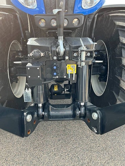 New Holland T 8.435 Genesis 6 of 8