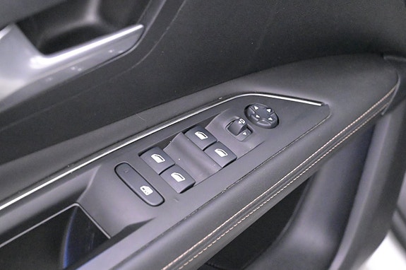 Peugeot 3008 10 of 27