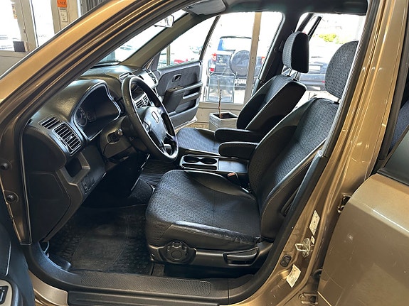Honda CR-V 9 of 15