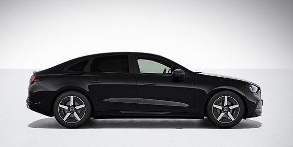 Mercedes-Benz C400 5 of 5