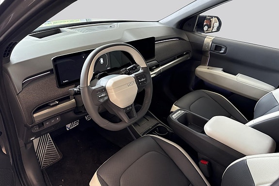 Kia EV3 7 of 17
