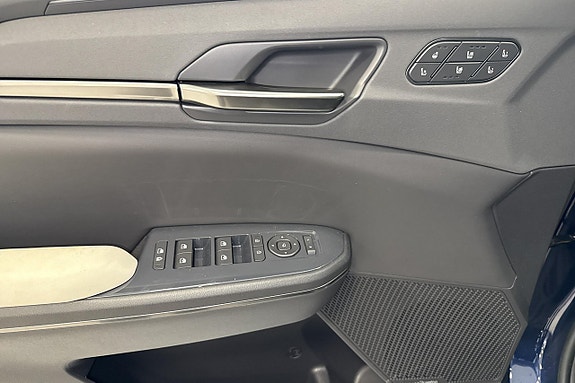 Kia EV5 8 of 15