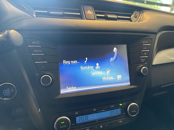 Toyota Avensis 14 of 16