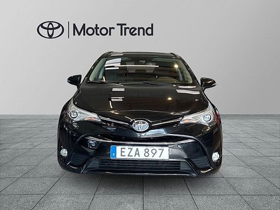 Toyota Avensis 6 of 16