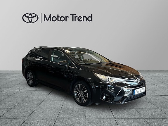 Toyota Avensis 7 of 16