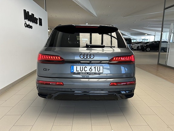 Audi Q7 5 of 5
