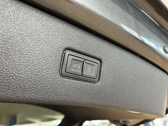 Audi Q7 9 of 27