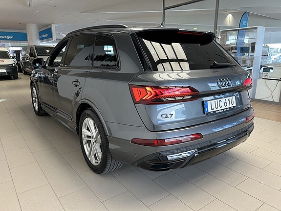Audi Q7 6 of 27