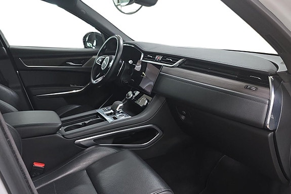 Jaguar F-PACE 15 of 20