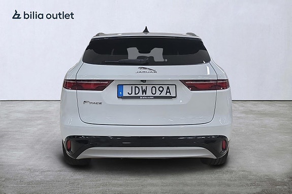 Jaguar F-PACE 7 of 20