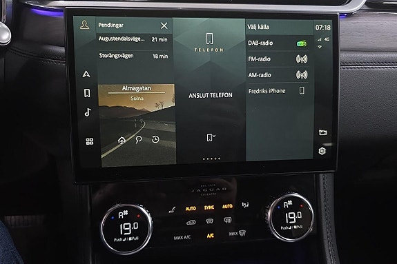 Jaguar F-PACE 13 of 20