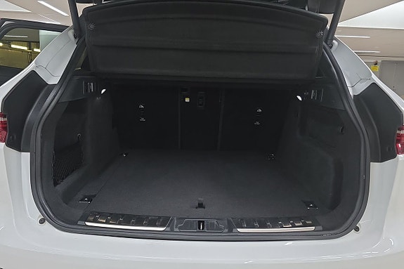 Jaguar F-PACE 18 of 20