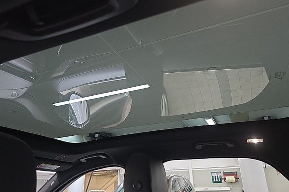 Jaguar F-PACE 9 of 20