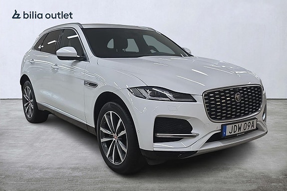 Jaguar F-PACE 5 of 5