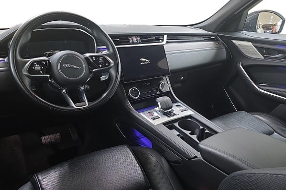 Jaguar F-PACE 10 of 20