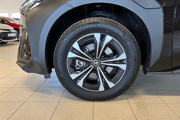 Toyota bZ4X 17 of 21