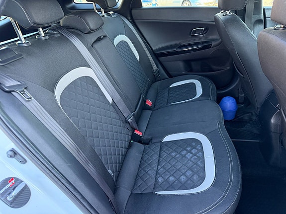 Kia Ceed 14 of 19