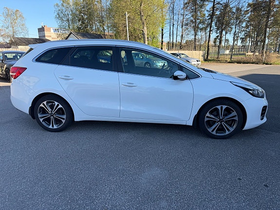 Kia Ceed 7 of 19