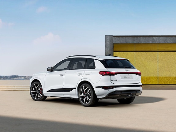 Audi Q6 e-tron 5 of 5