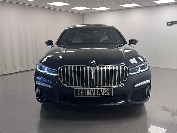 BMW 745Le 10 of 20