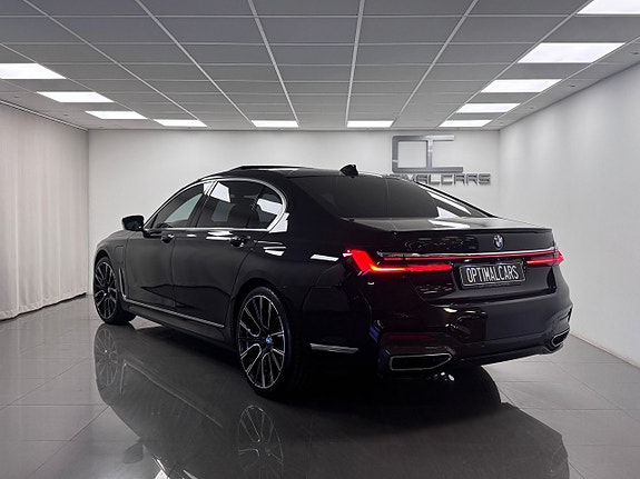 BMW 745Le 11 of 20