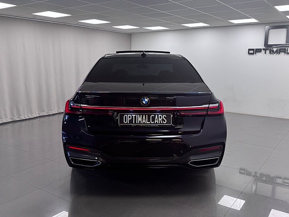 BMW 745Le 9 of 20