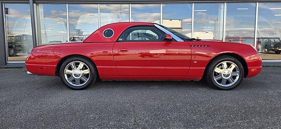 Ford Thunderbird 5 of 5